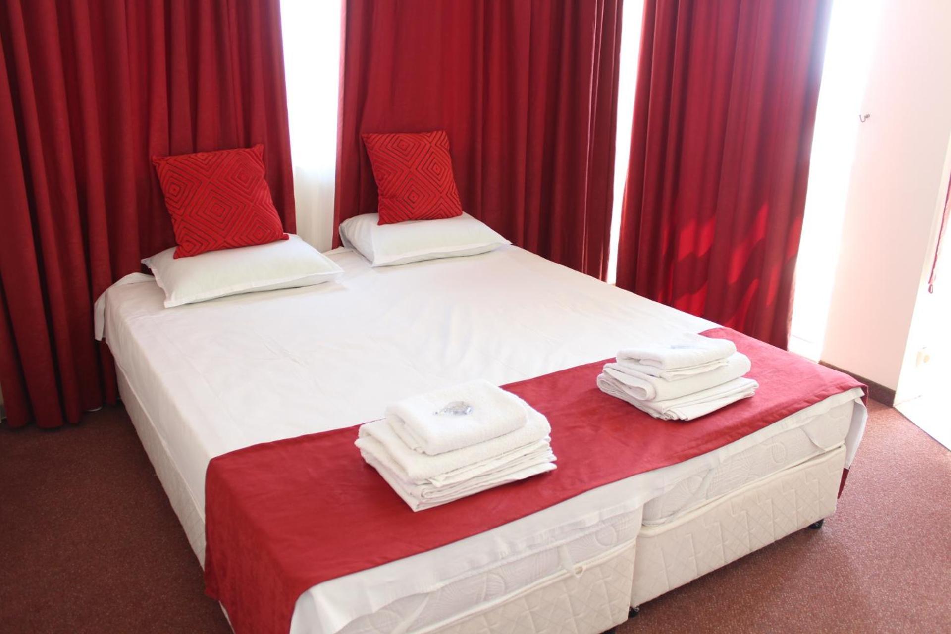 Complex Pika Hotel โกลเดน แซนส์ ห้อง รูปภาพ