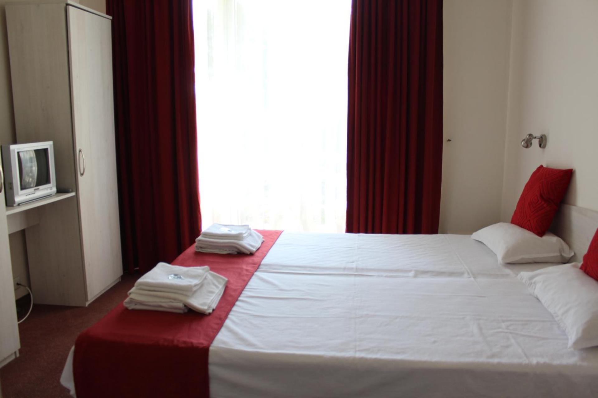 Complex Pika Hotel โกลเดน แซนส์ ห้อง รูปภาพ