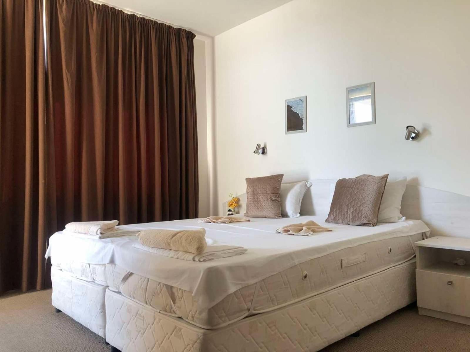 Complex Pika Hotel โกลเดน แซนส์ ห้อง รูปภาพ